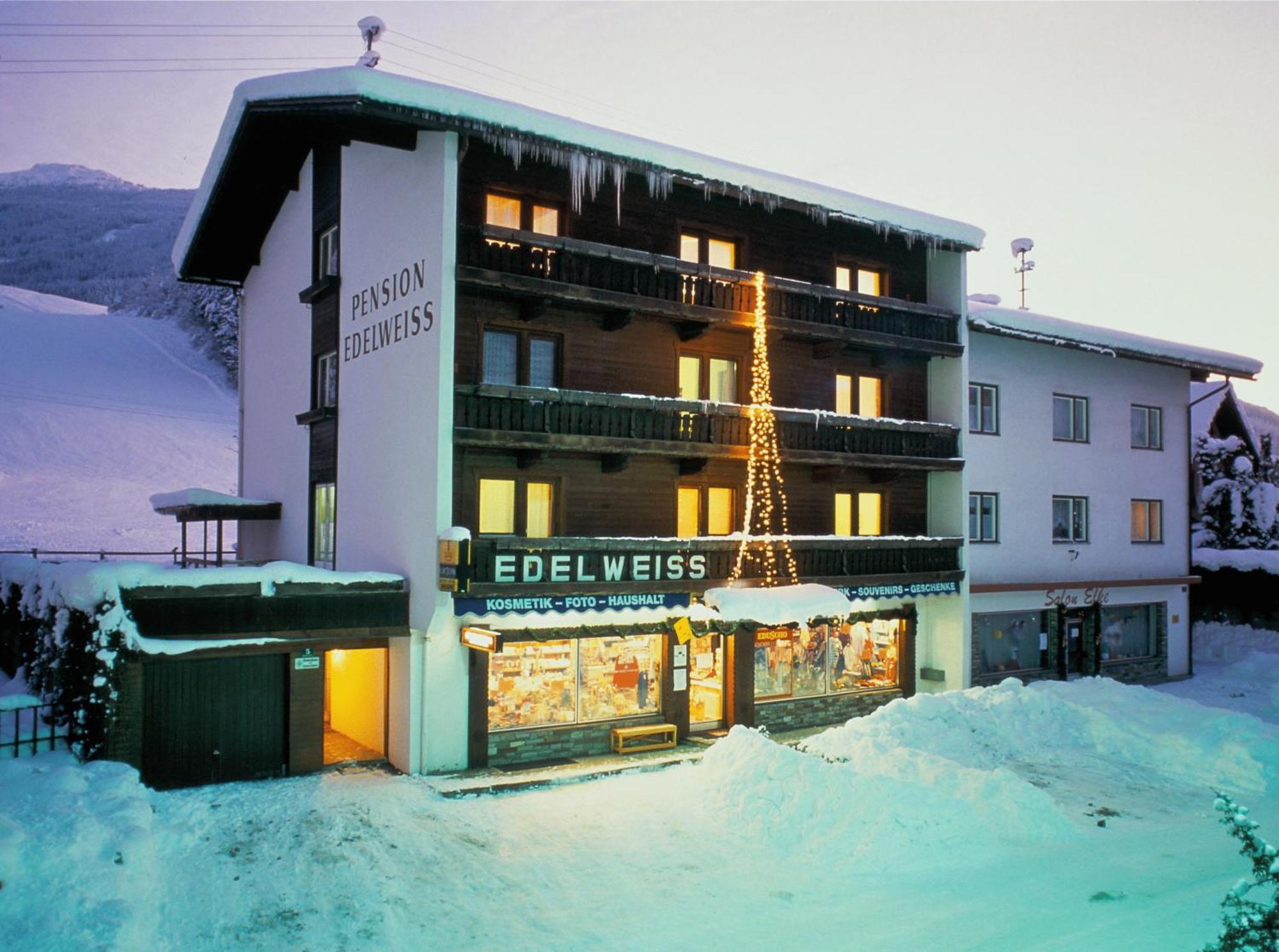 Gaestehaus Pension Edelweiss Kolsass Exteriör bild