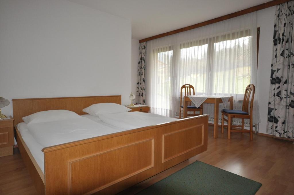 Gaestehaus Pension Edelweiss Kolsass Exteriör bild